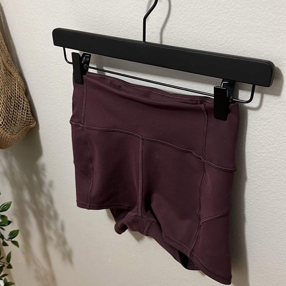 Lululemon In Movement High Rise Short *Everlux 2.5” - Picture 4 of 7